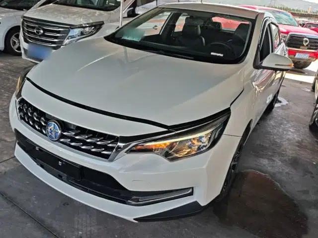 Venucia D60 2018 1.6L Manual Smart Connect Elite Edition