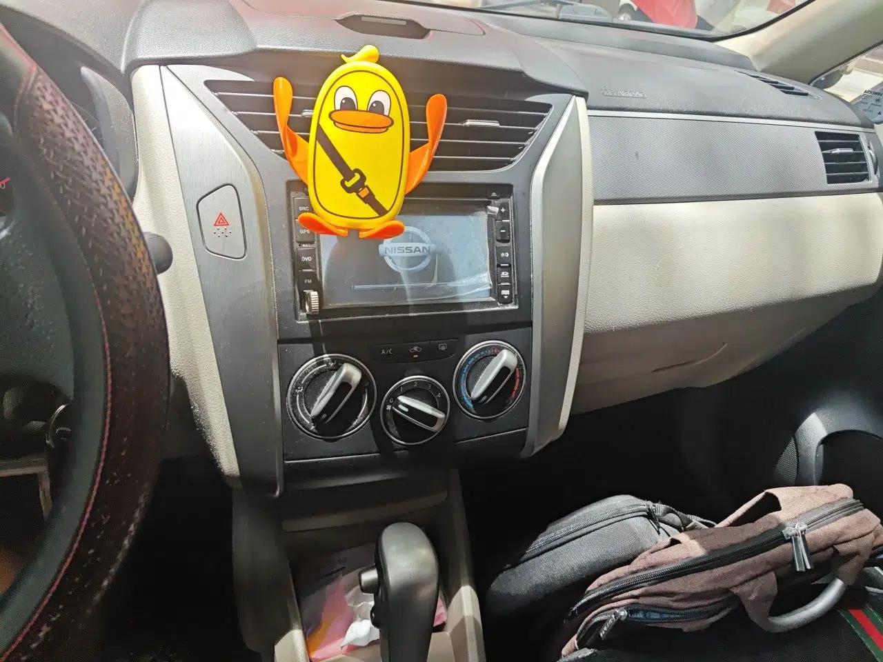 Venucia R50 2015 1.6L Automatic Fashion Edition — миниатюра 14
