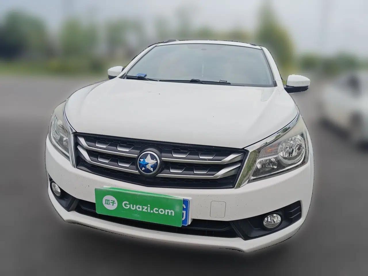 Venucia T70 2016 1.6L Manual Ruixing Edition — миниатюра 2