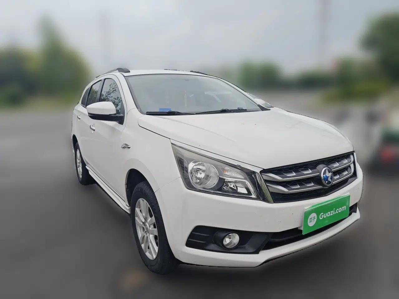 Venucia T70 2016 1.6L Manual Ruixing Edition — миниатюра 3