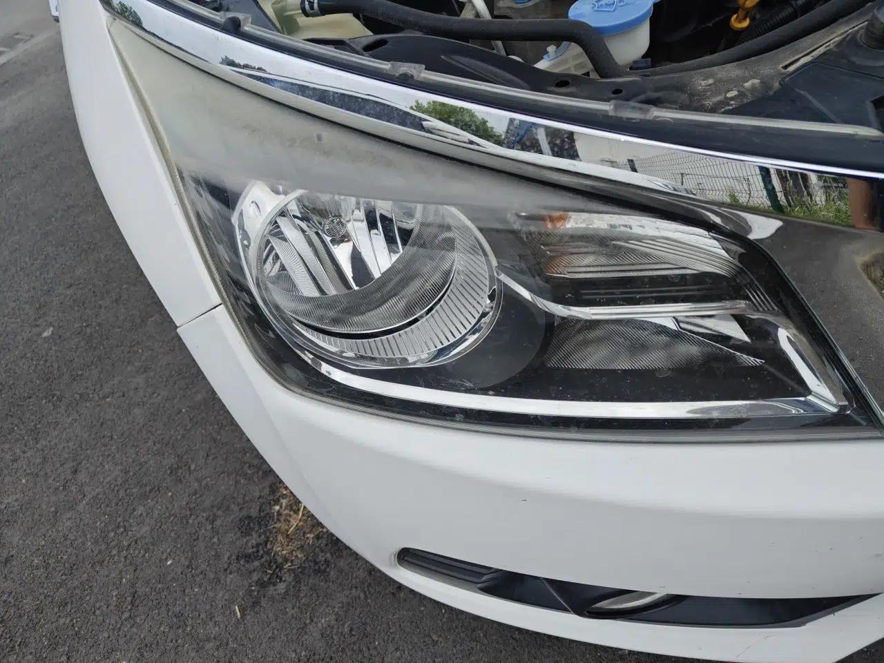 Venucia T70 2016 1.6L Manual Ruixing Edition — миниатюра 7