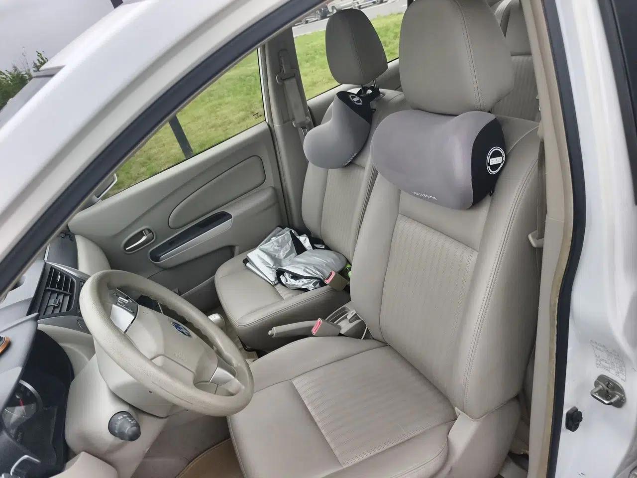 Venucia D50 2015 1.6L Manual Luxury Edition — миниатюра 16