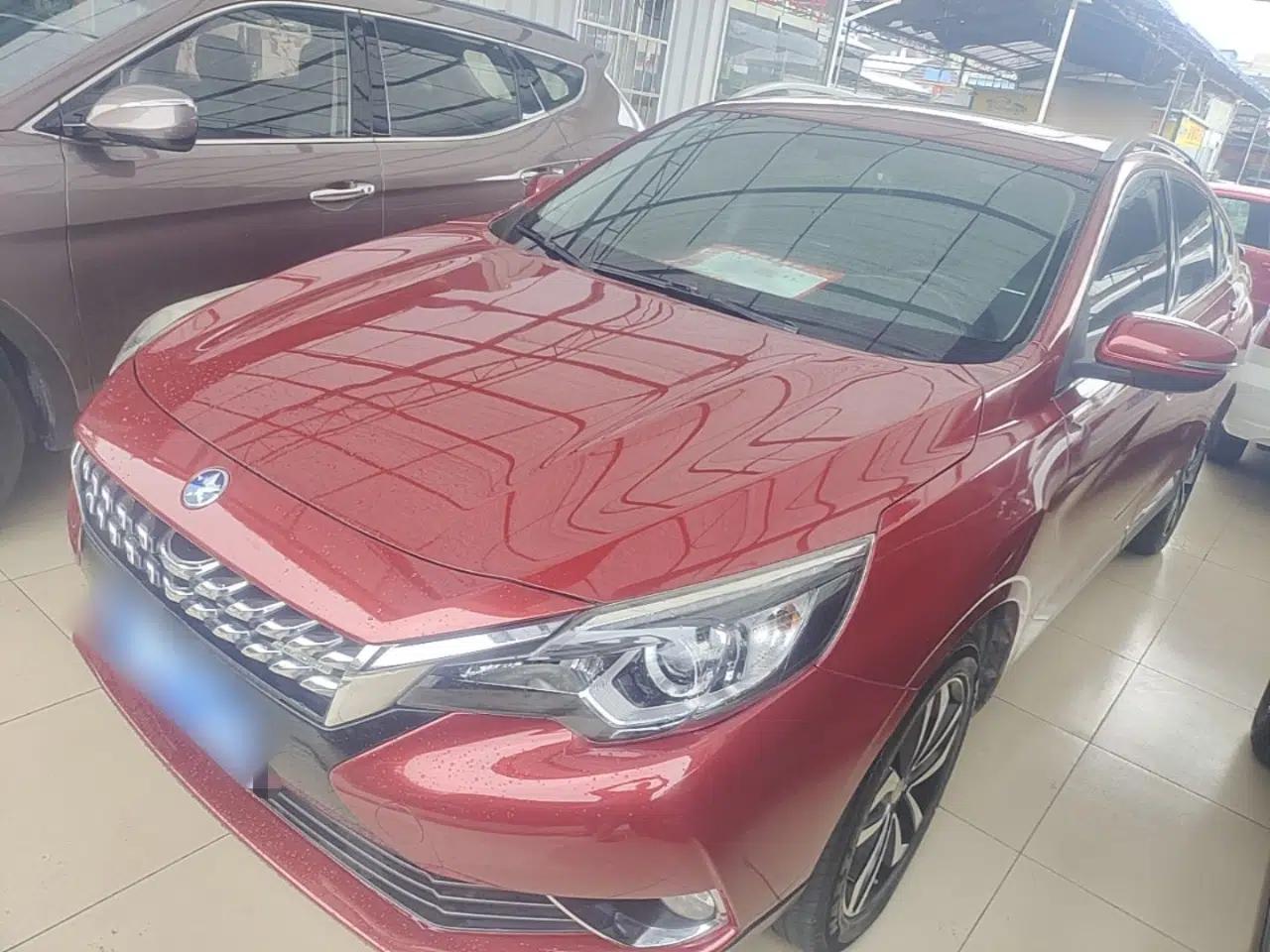 Venucia T90 2017 2.0L CVT Smart Edition — миниатюра 1