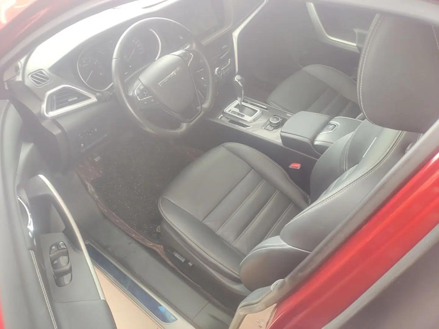 Venucia T90 2017 2.0L CVT Smart Edition — миниатюра 19