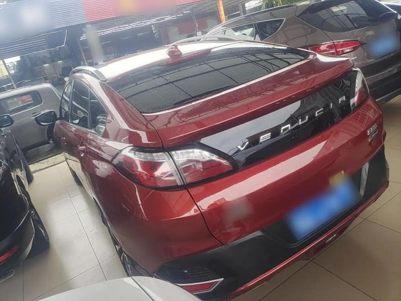 Venucia T90 2017 2.0L CVT Smart Edition — миниатюра 4
