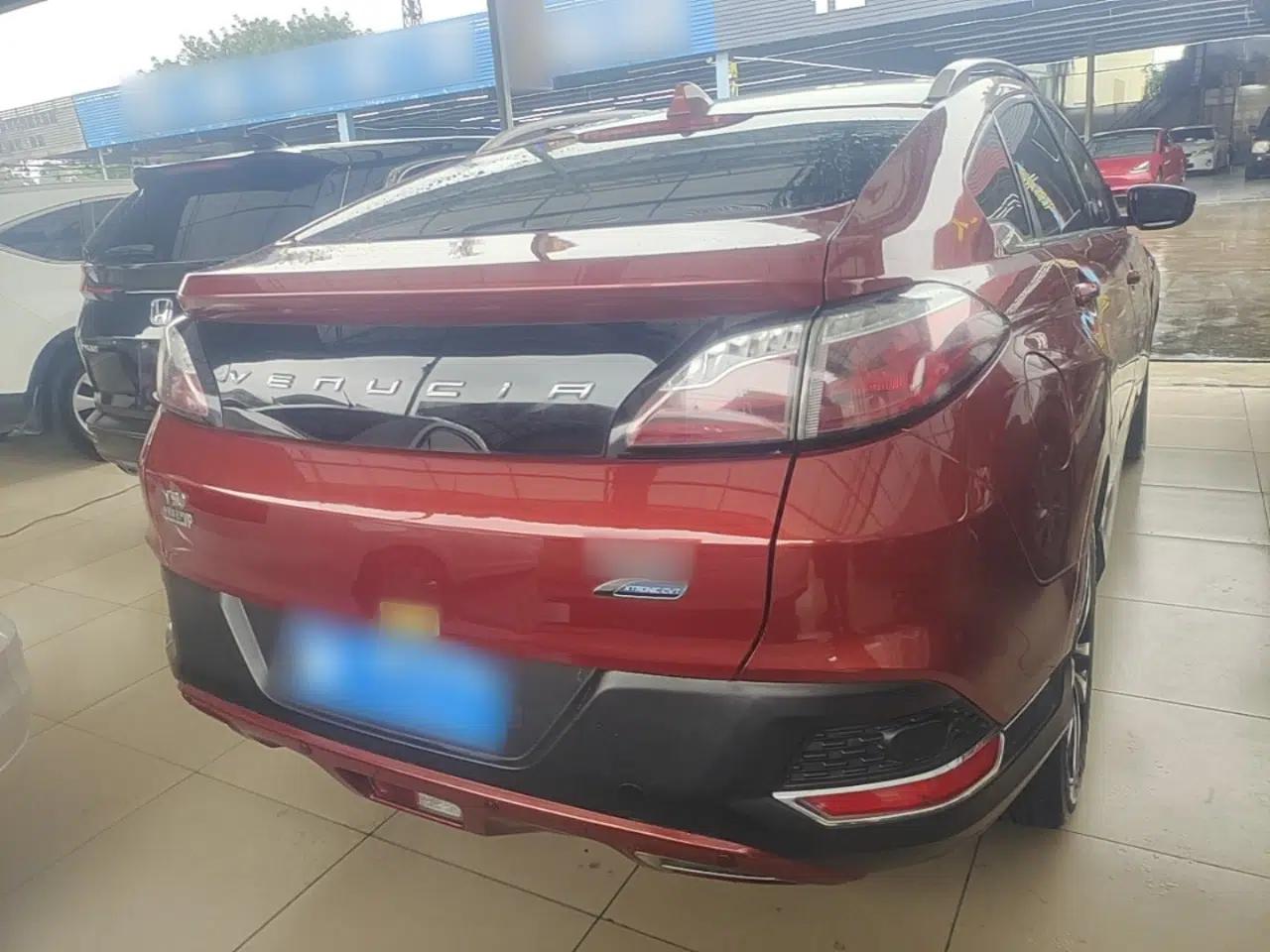 Venucia T90 2017 2.0L CVT Smart Edition — миниатюра 5