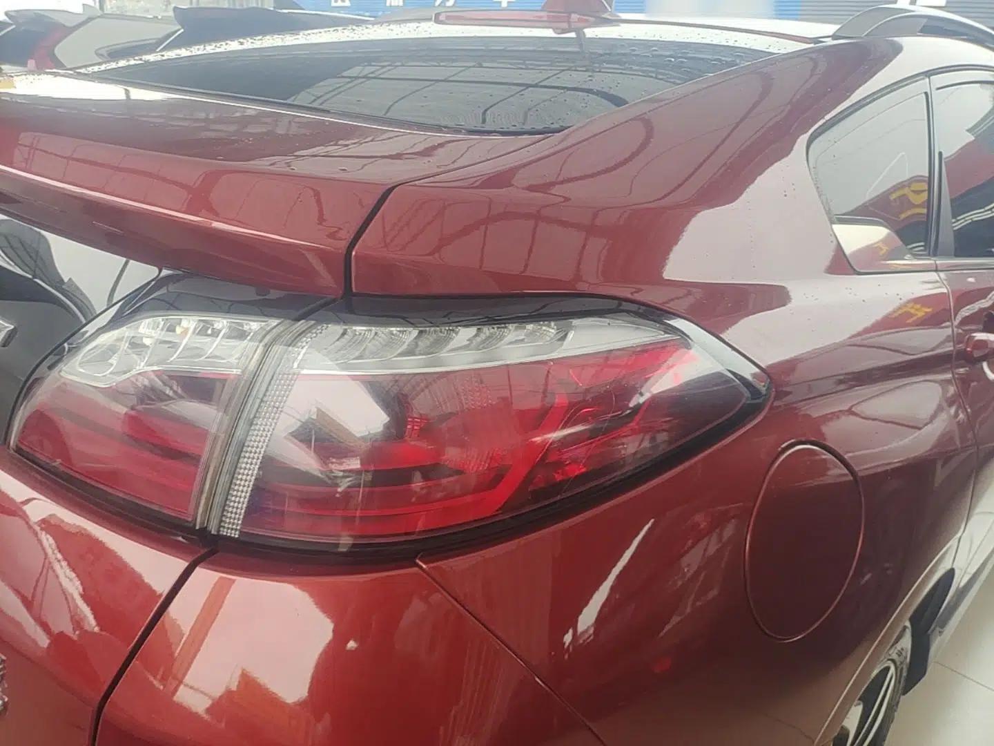 Venucia T90 2017 2.0L CVT Smart Edition — миниатюра 7