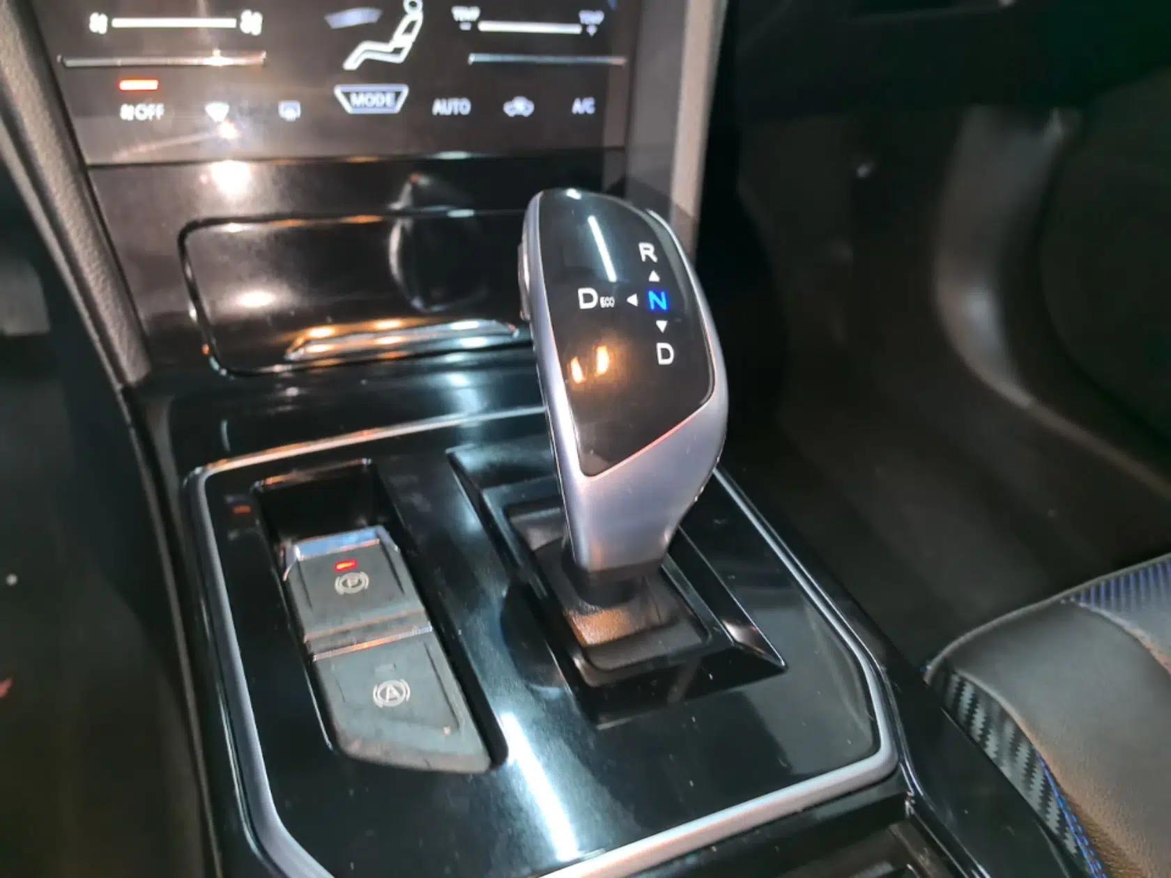 Venucia D60EV 2020 Standard Range Smart Drive Edition — миниатюра 17