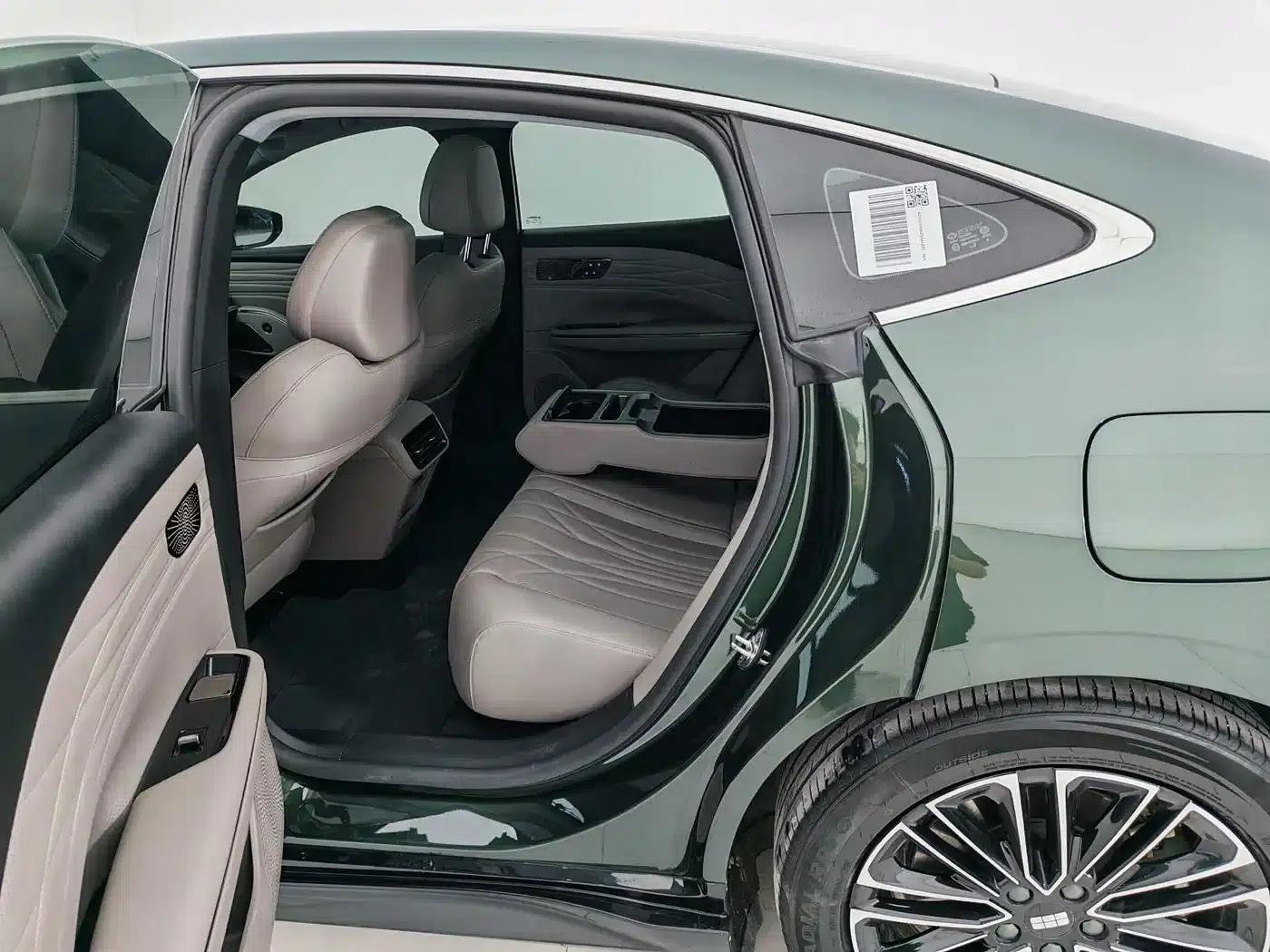 Galaxy Star 8 2025 Model 130km EM-i Premium Edition — миниатюра 15