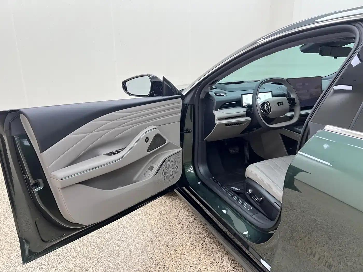 Galaxy Star 8 2025 Model 130km EM-i Flagship Edition — миниатюра 12