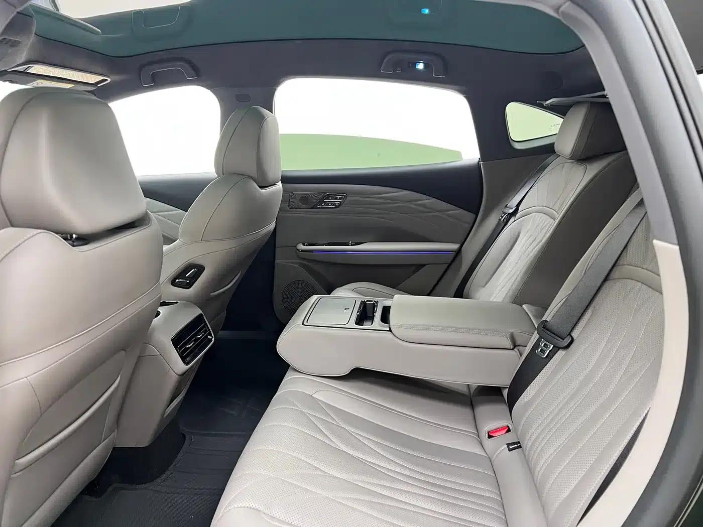 Galaxy Star 8 2025 Model 130km EM-i Flagship Edition — миниатюра 18