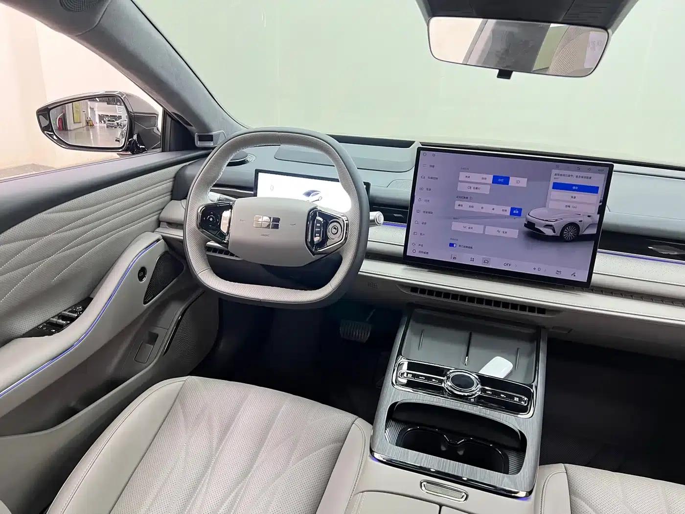 Galaxy Star 8 2025 Model 130km EM-i Flagship Edition — миниатюра 22