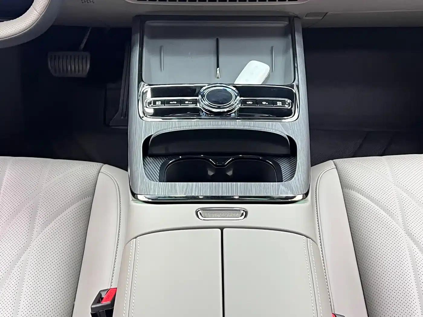 Galaxy Star 8 2025 Model 130km EM-i Flagship Edition — миниатюра 24