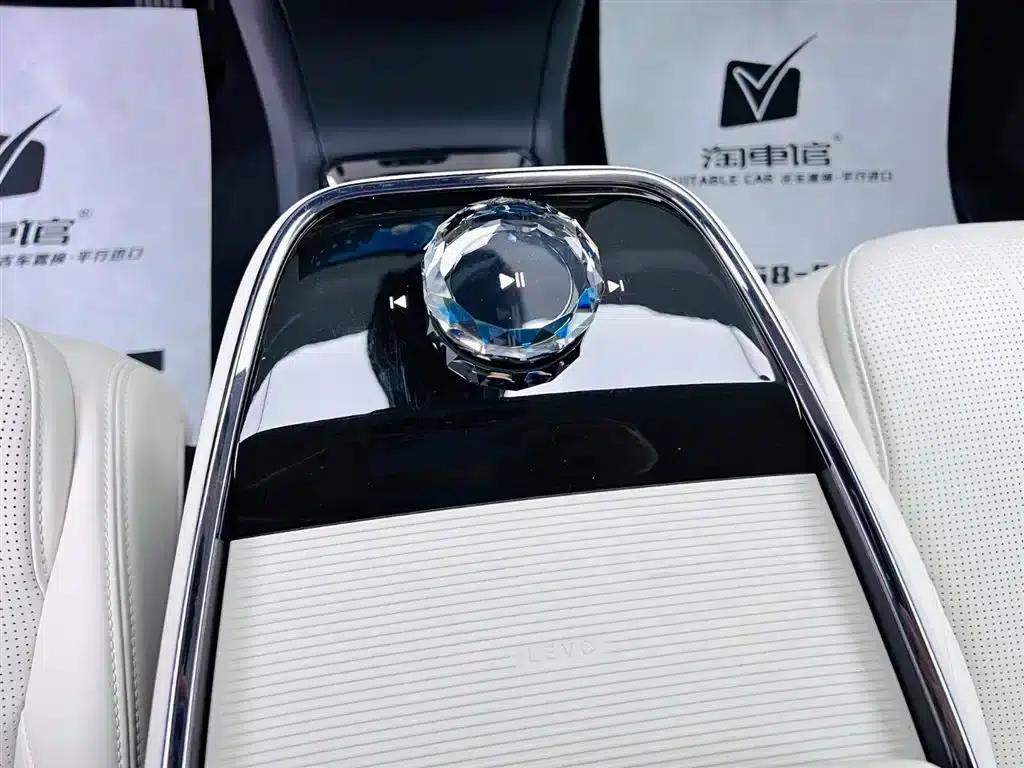Yizhen L380 2025 Model 805km Classic Edition 4WD — миниатюра 14