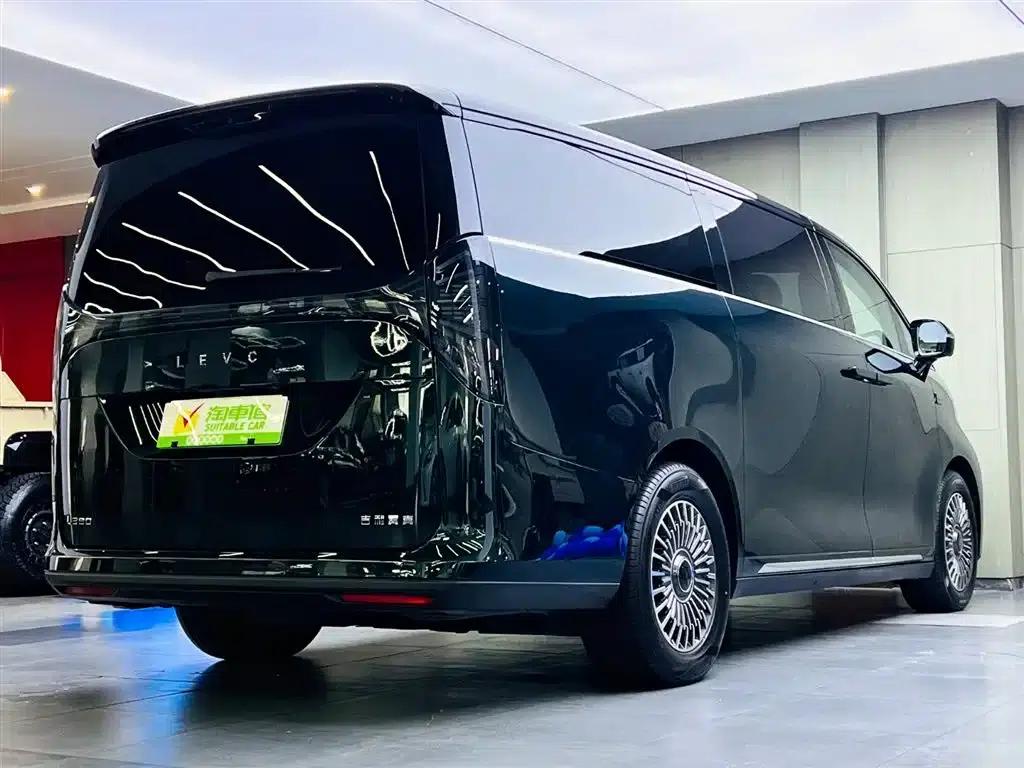 Yizhen L380 2025 Model 805km Classic Edition 4WD — миниатюра 4