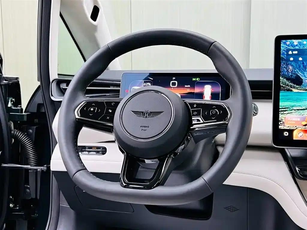 Yizhen L380 2025 Model 805km Classic Edition 4WD — миниатюра 10