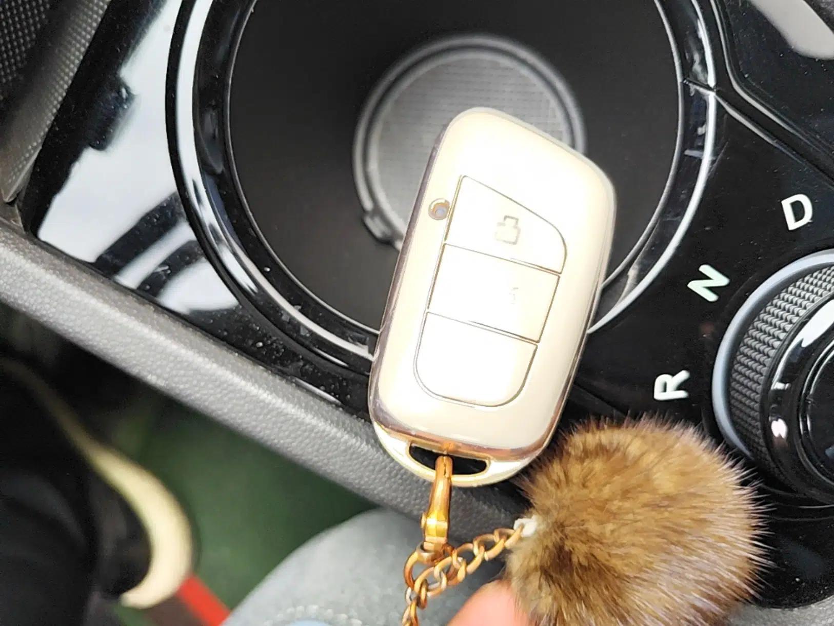 Chery QQ Little Ant 2022 Restyled Version Sweet Pink Edition Half-Sugar Version 30.6 kWh 30 kW 301 km — миниатюра 19