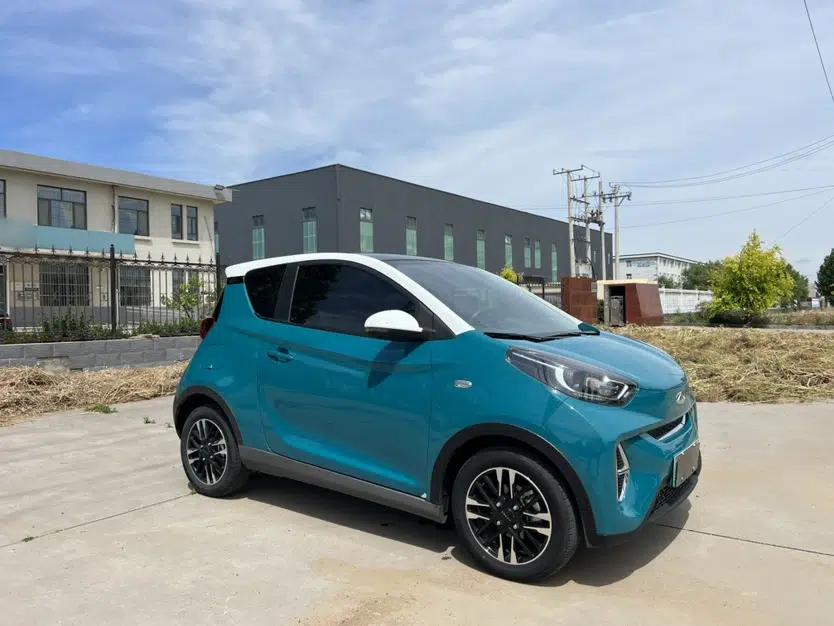 Chery QQ Little Ant 2022 Restyled Version Sweet Pink Edition Half-Sugar Version 30.6 kWh 30 kW 301 km — миниатюра 4