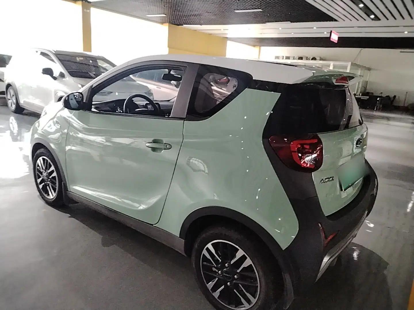 Chery QQ Little Ant 2022 Revised Version Sweet Pink Edition Half-Sugar Version Lithium Iron Phosphate 30.7 kWh 30 kW 301 km — миниатюра 4