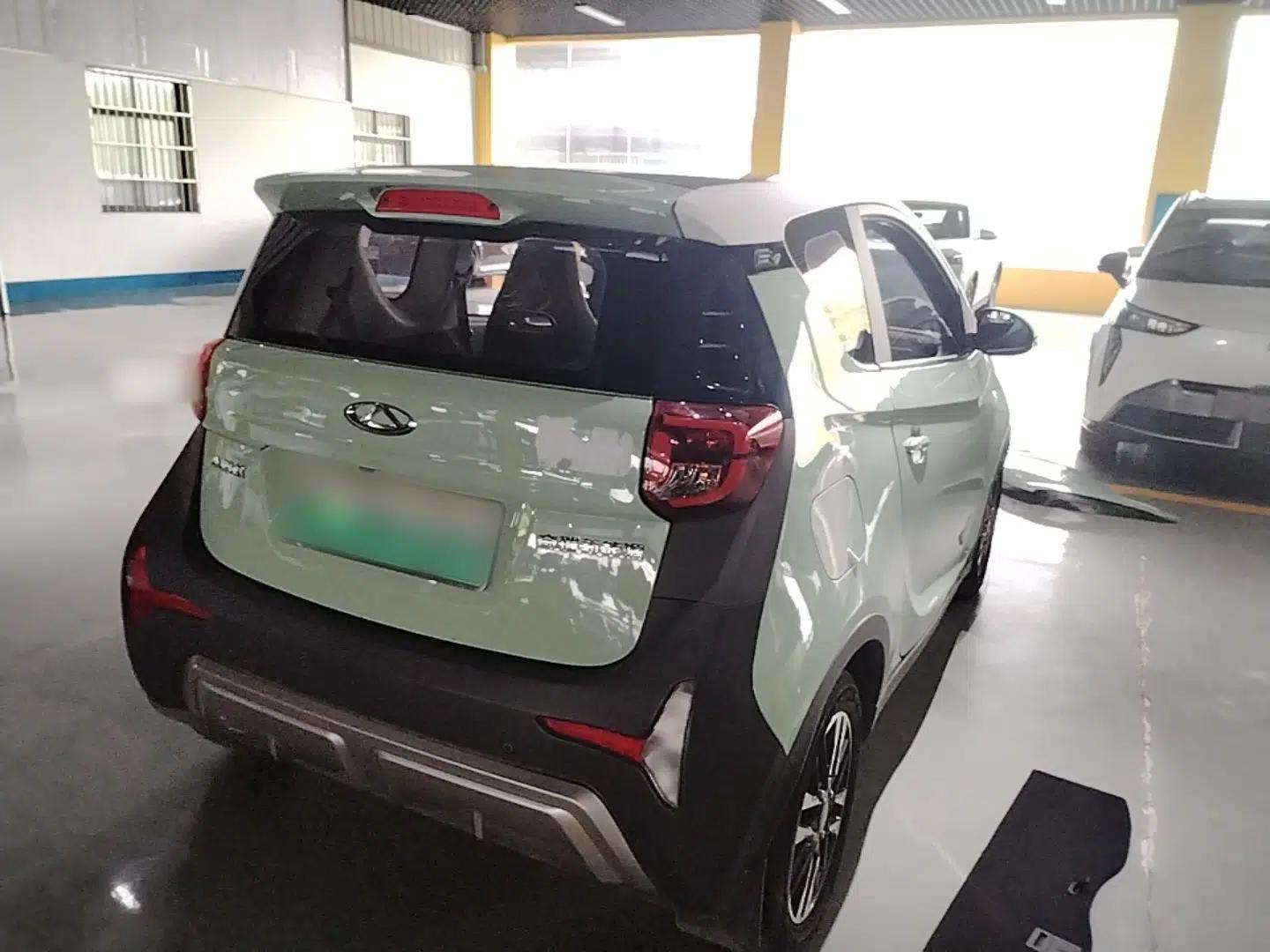 Chery QQ Little Ant 2022 Revised Version Sweet Pink Edition Half-Sugar Version Lithium Iron Phosphate 30.7 kWh 30 kW 301 km — миниатюра 6