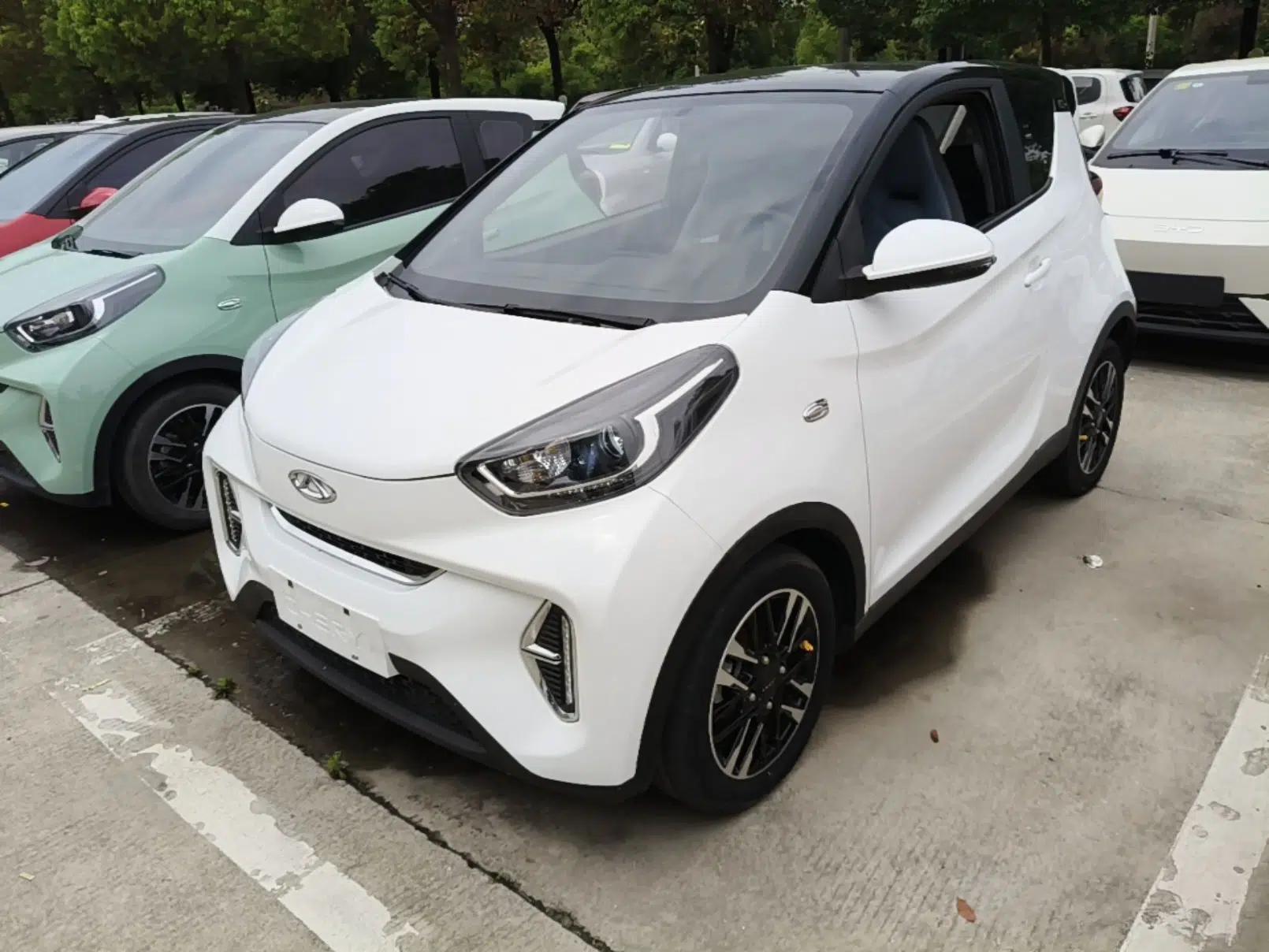 Chery QQ Little Ant 2022 Revised Version Sweet Pink Edition Half-Sugar Version Lithium Iron Phosphate 30.7 kWh 30 kW 301 km — миниатюра 1