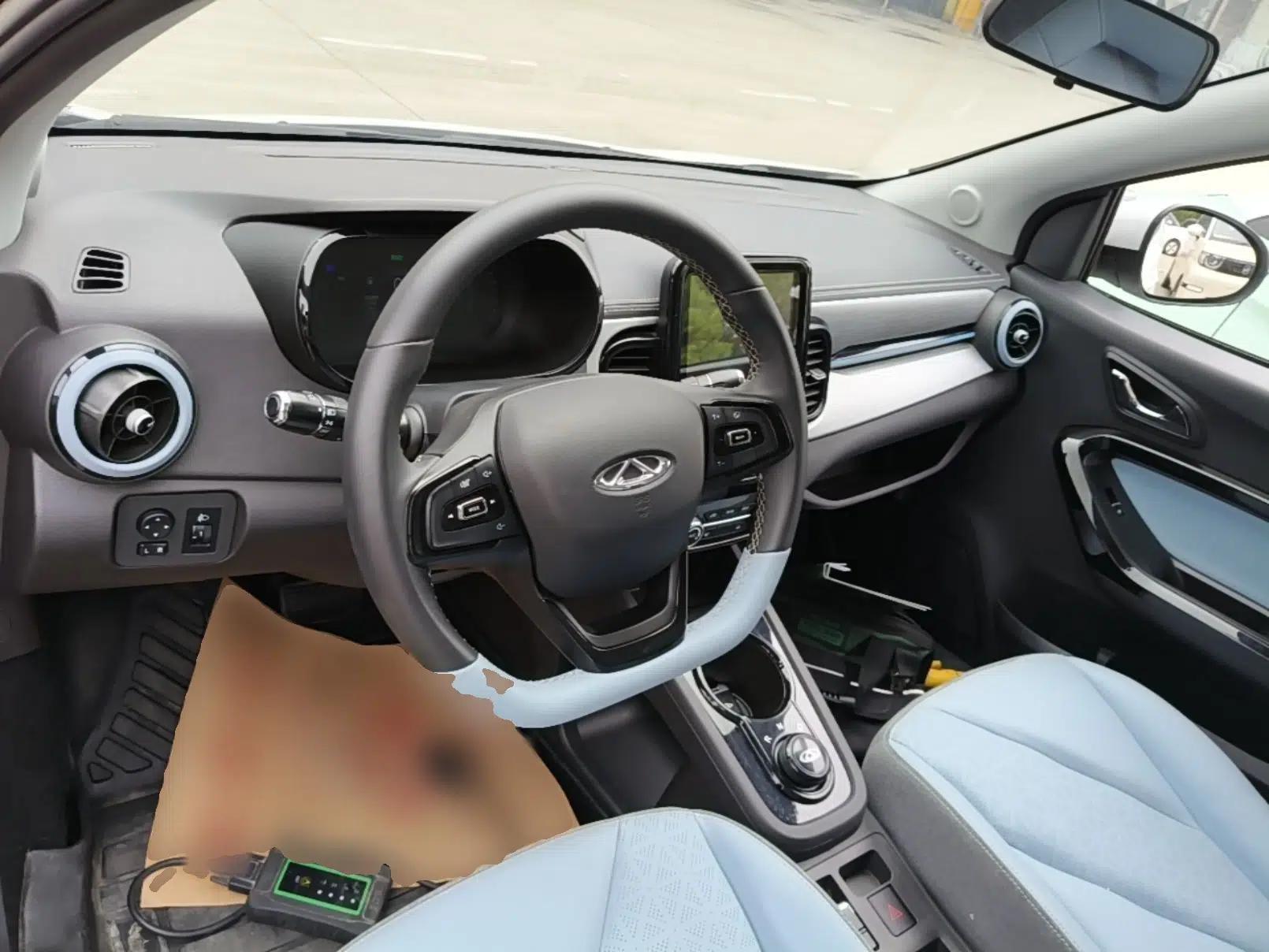 Chery QQ Little Ant 2022 Revised Version Sweet Pink Edition Half-Sugar Version Lithium Iron Phosphate 30.7 kWh 30 kW 301 km — миниатюра 13