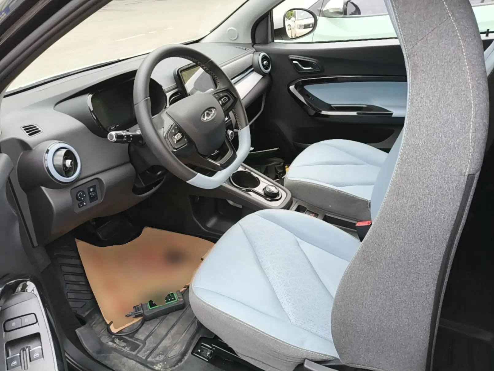 Chery QQ Little Ant 2022 Revised Version Sweet Pink Edition Half-Sugar Version Lithium Iron Phosphate 30.7 kWh 30 kW 301 km — миниатюра 17