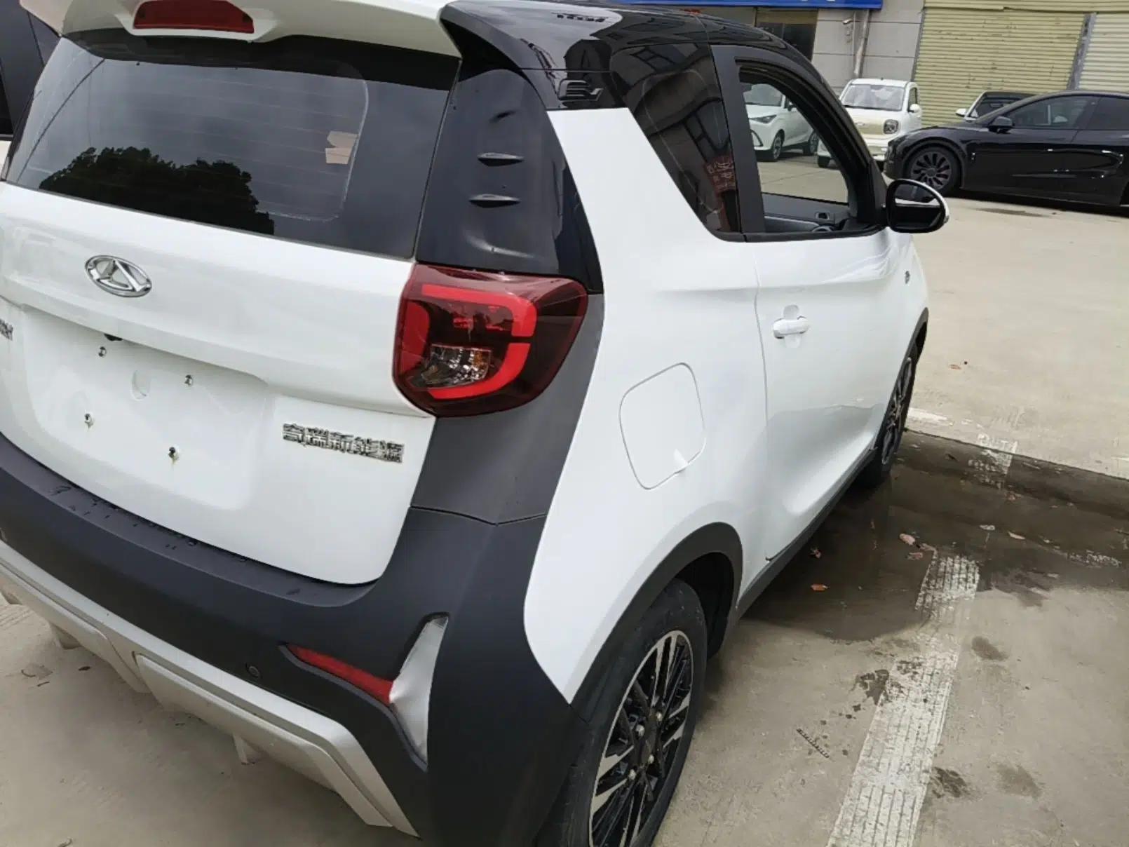 Chery QQ Little Ant 2022 Revised Version Sweet Pink Edition Half-Sugar Version Lithium Iron Phosphate 30.7 kWh 30 kW 301 km — миниатюра 8