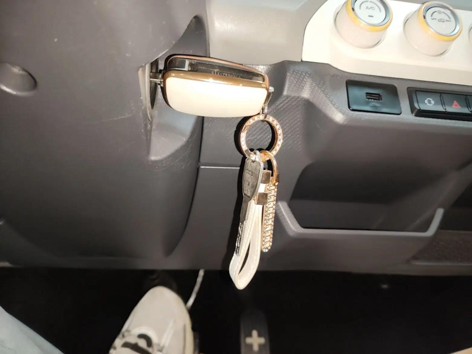 Chery QQ Ice Cream 2022 170km Sundae Phosphate Lithium-Ion — миниатюра 12