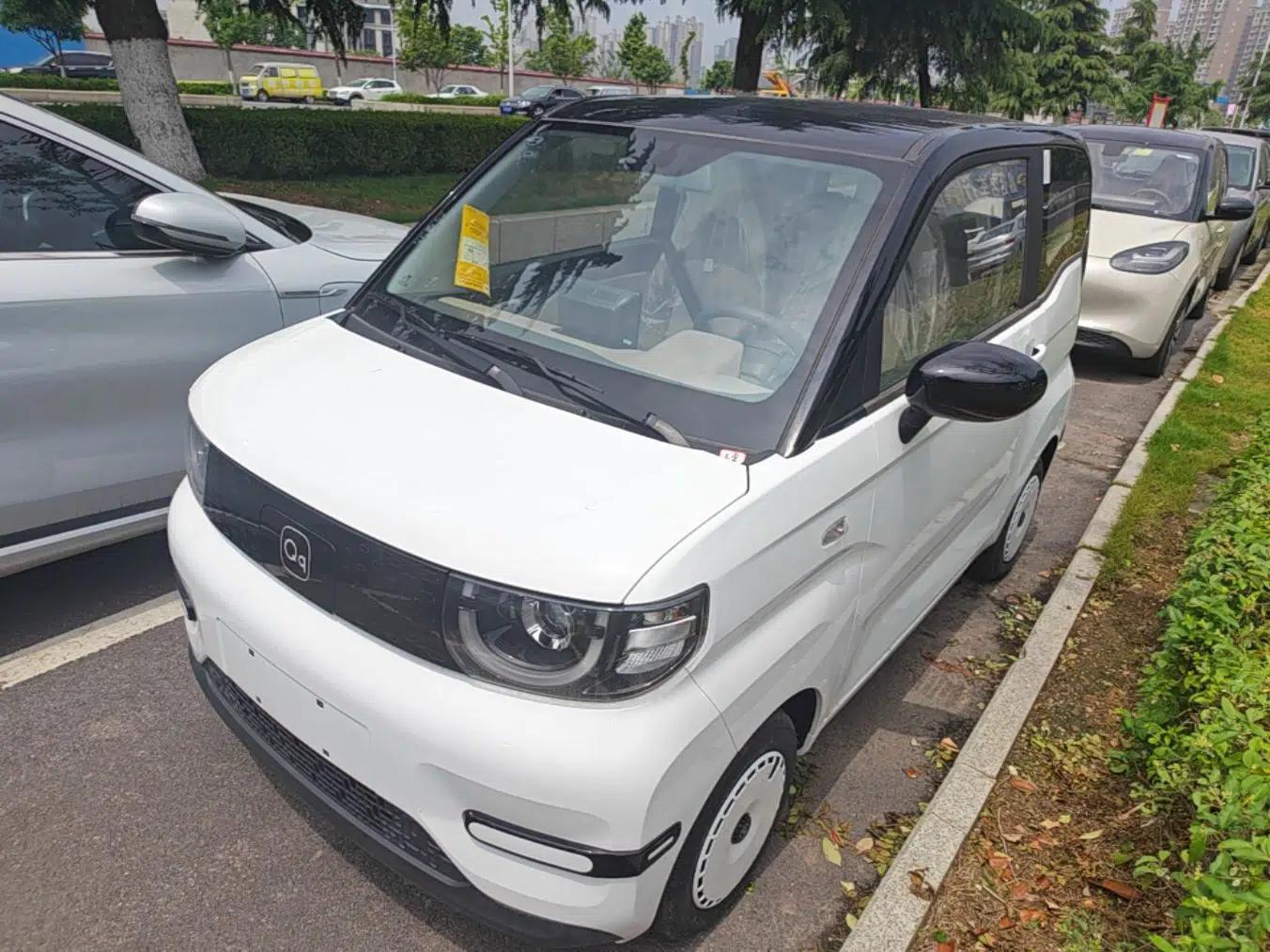 Chery QQ Ice Cream 2025 205km Qi Energy Version — миниатюра 1