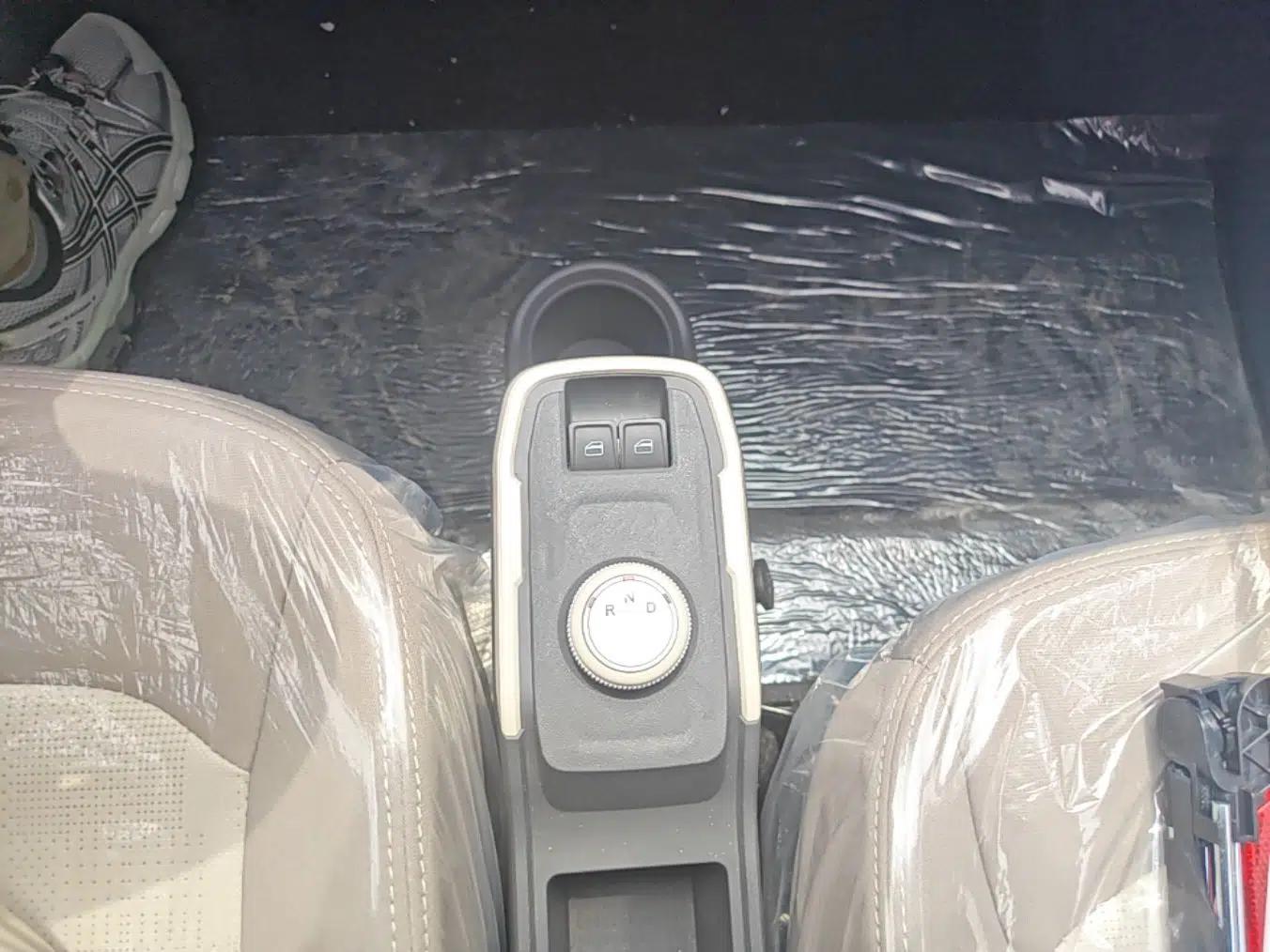 Chery QQ Ice Cream 2025 205km Qi Energy Version — миниатюра 17