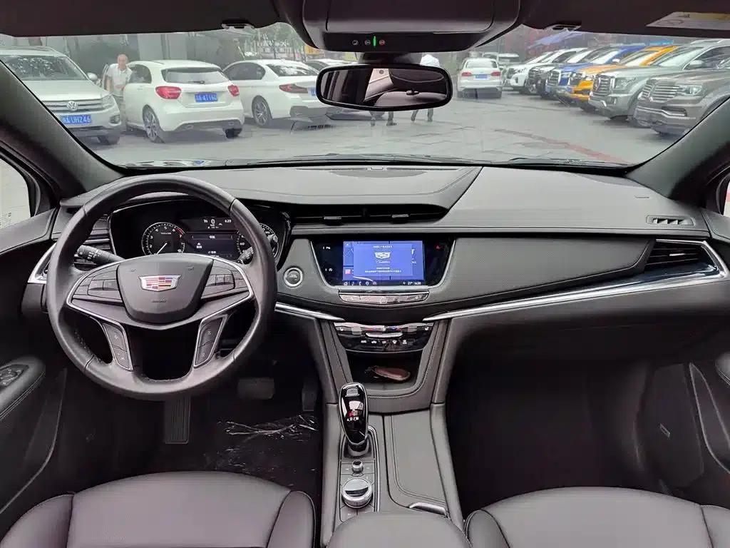 Cadillac XT5 2024 2.0T 2WD Fashion Edition — миниатюра 10