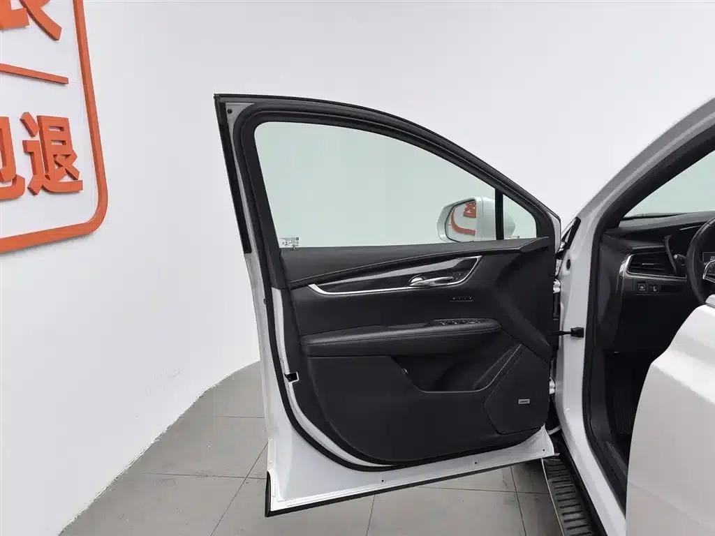 Cadillac XT5 2020 28T AWD Luxury — миниатюра 8