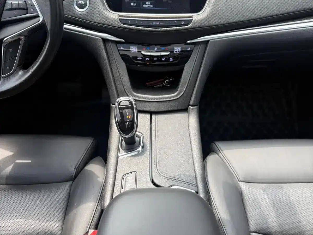 Cadillac XT5 2016 28T AWD Luxury — миниатюра 11