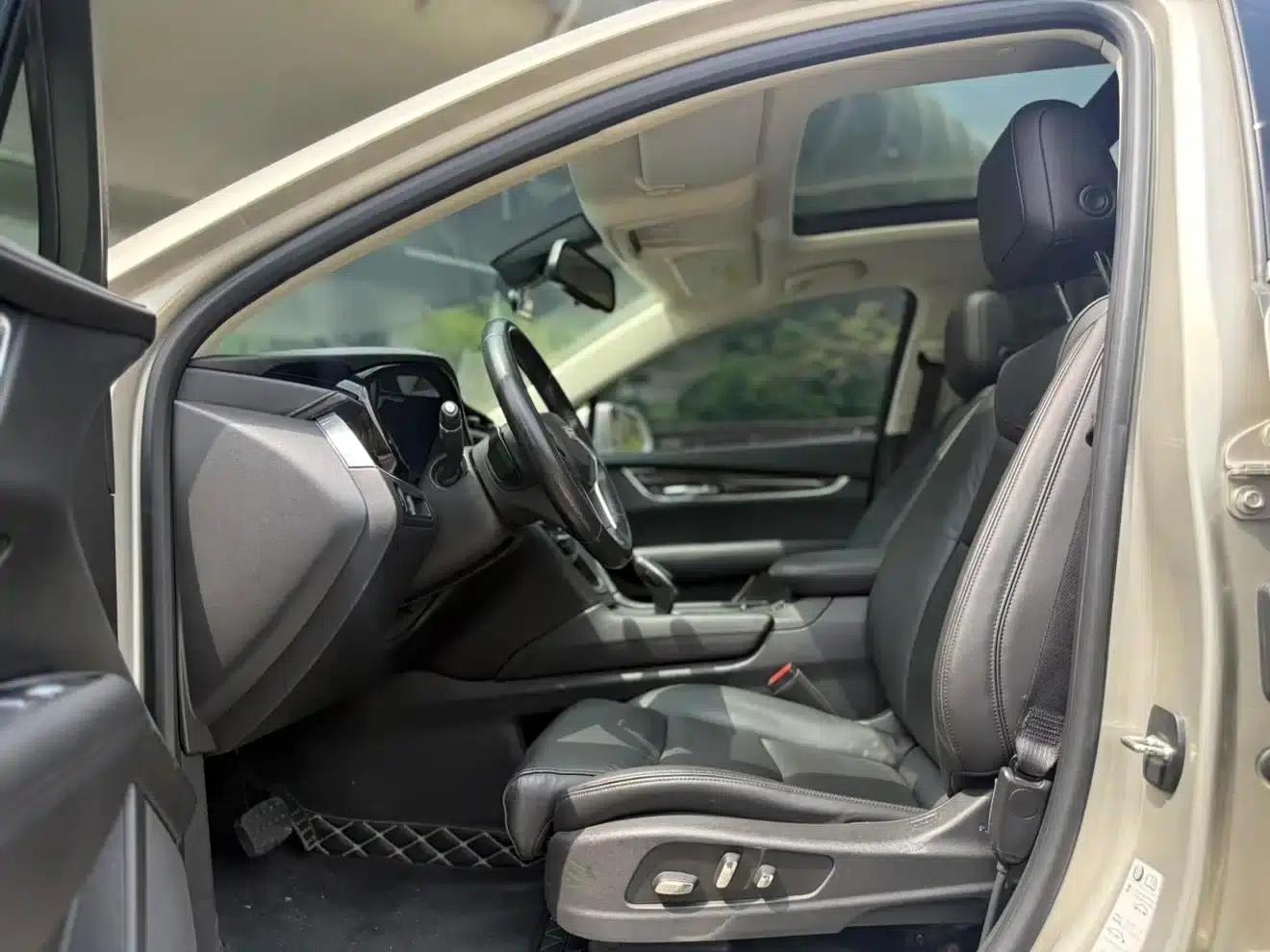 Cadillac XT5 2016 28T AWD Luxury — миниатюра 13