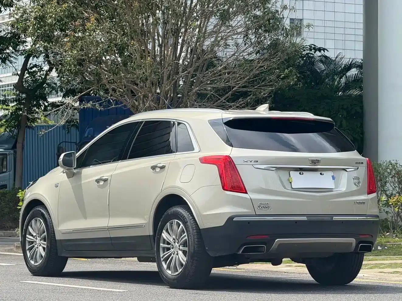 Cadillac XT5 2016 28T AWD Luxury — миниатюра 5