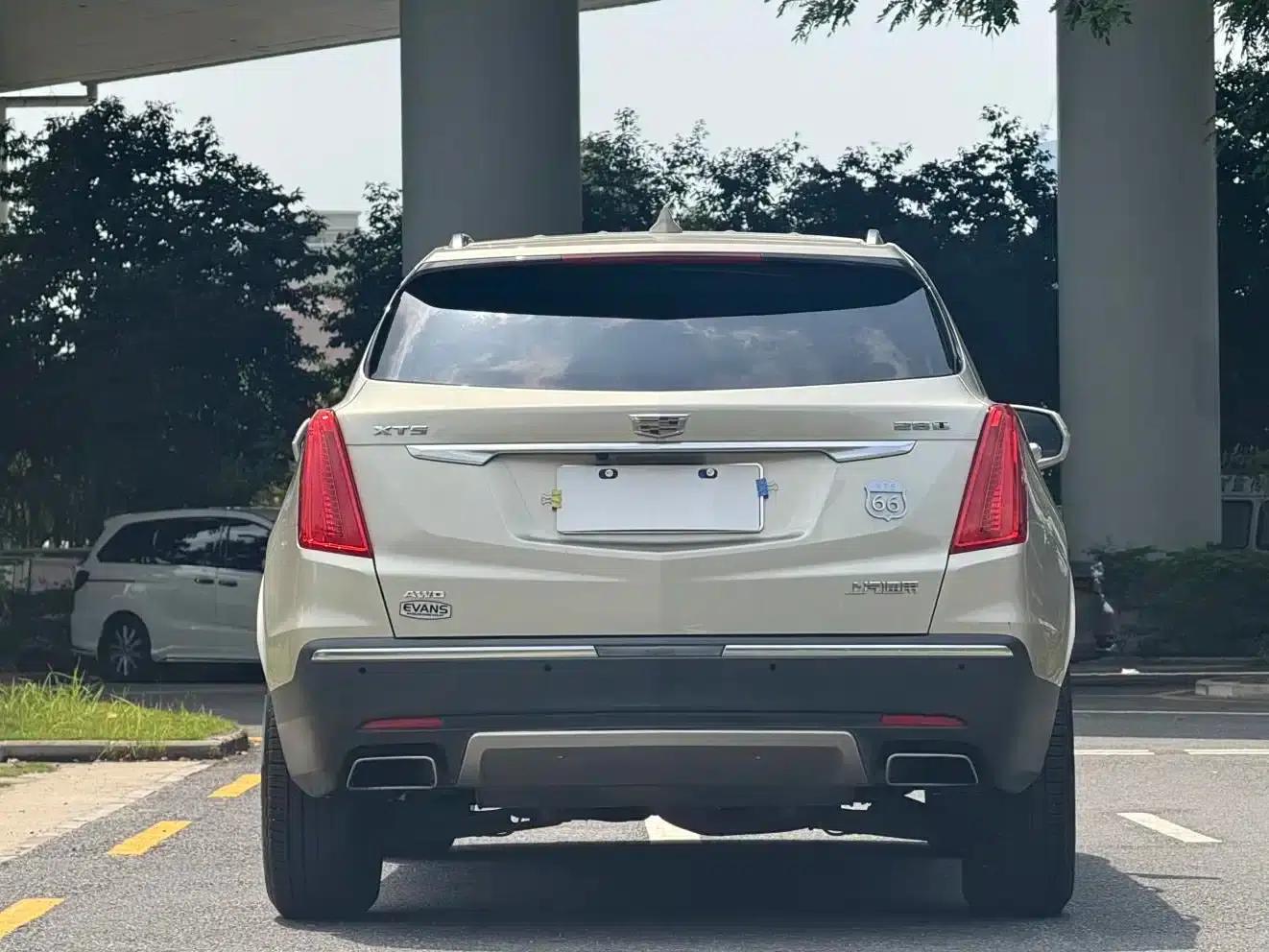 Cadillac XT5 2016 28T AWD Luxury — миниатюра 6