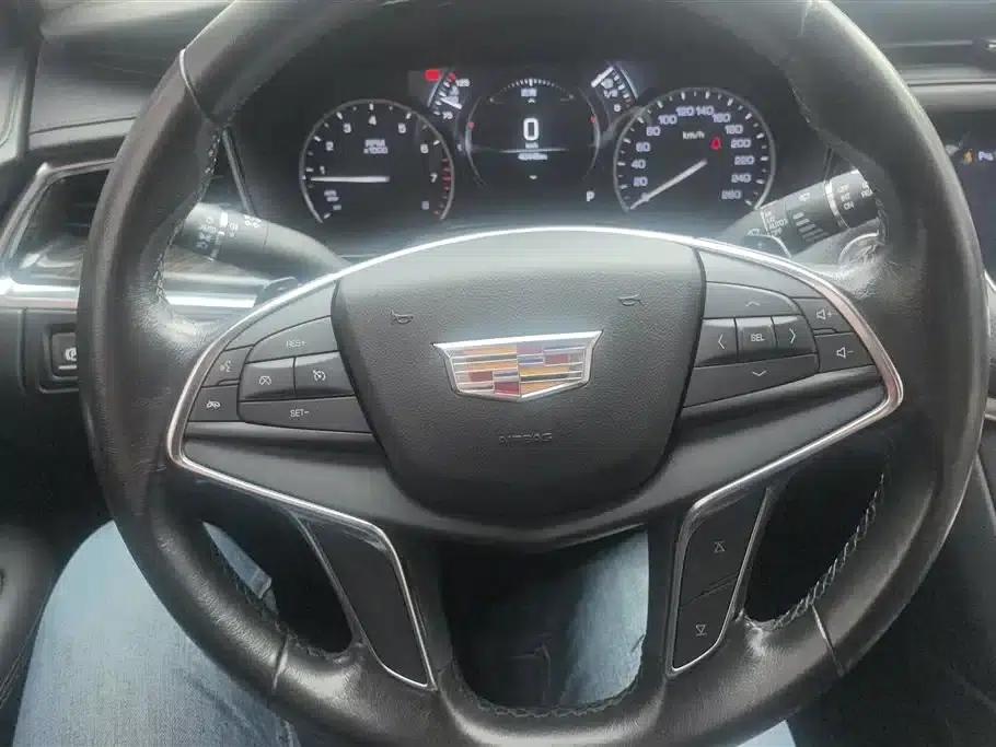 Cadillac XT5 2018 28T AWD Luxury — миниатюра 15