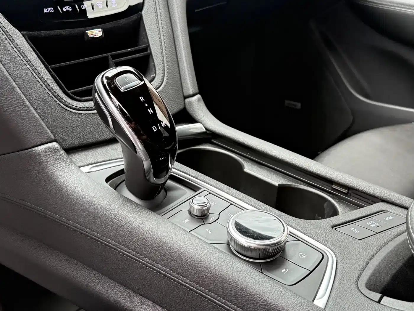 Cadillac XT5 2021 2.0T 2WD Luxury — миниатюра 11