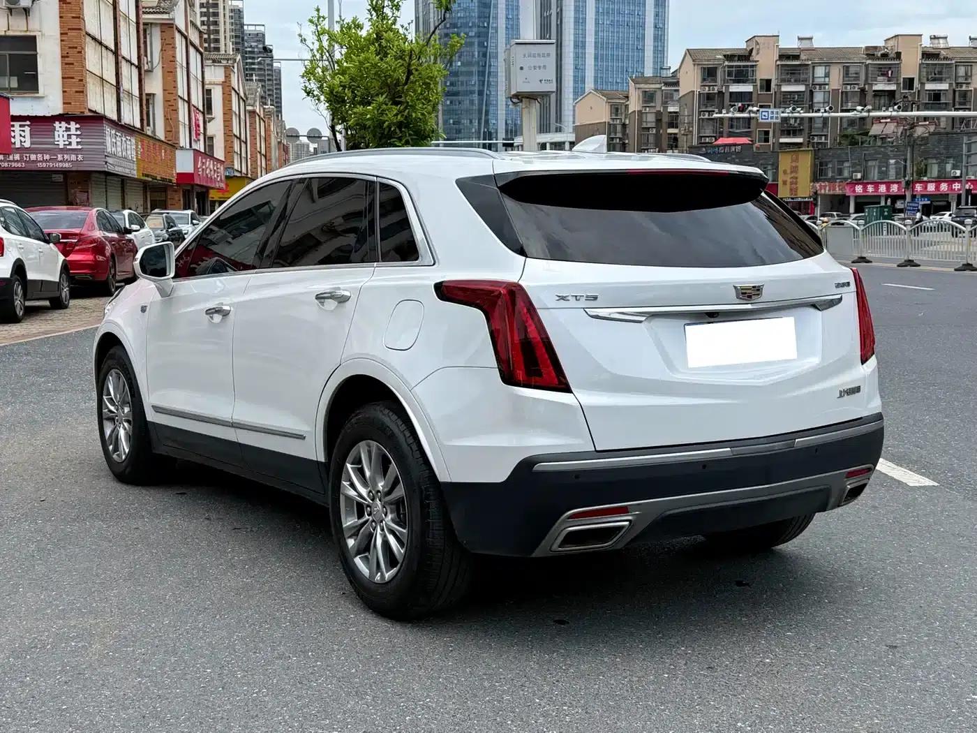 Cadillac XT5 2021 2.0T 2WD Luxury — миниатюра 7