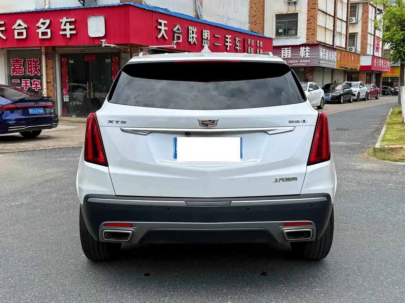 Cadillac XT5 2021 2.0T 2WD Luxury — миниатюра 8