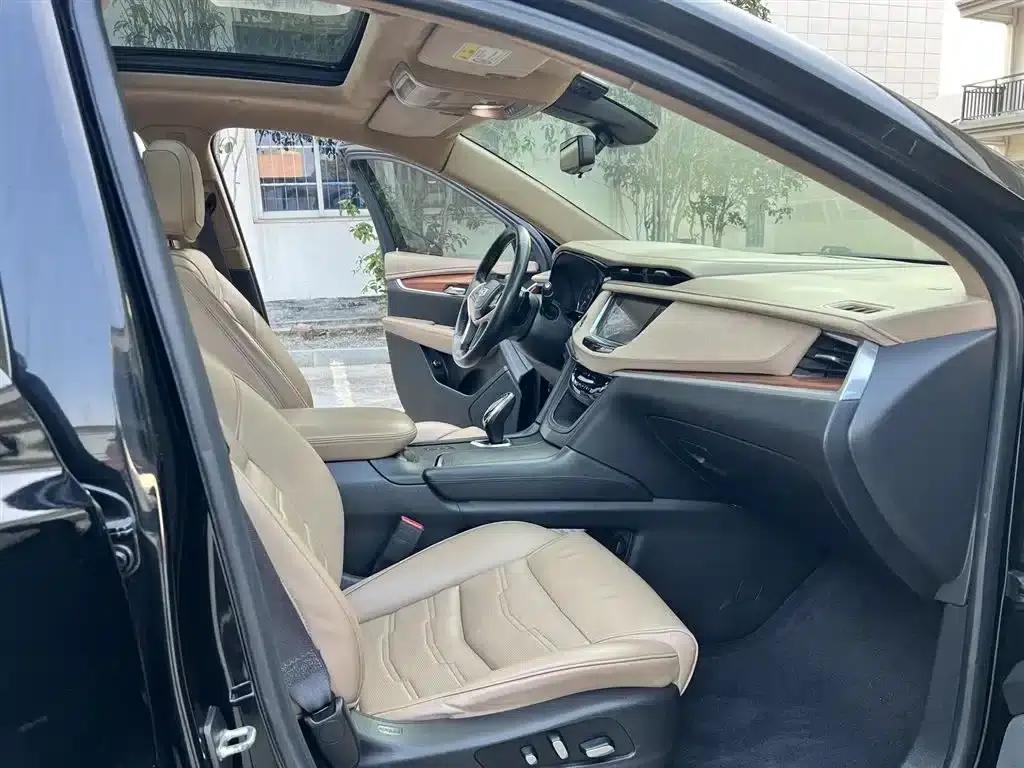 Cadillac XT5 2018 28E AWD Platinum Edition — миниатюра 12