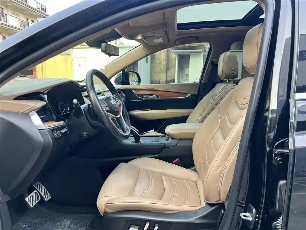 Cadillac XT5 2018 28E AWD Platinum Edition — миниатюра 14