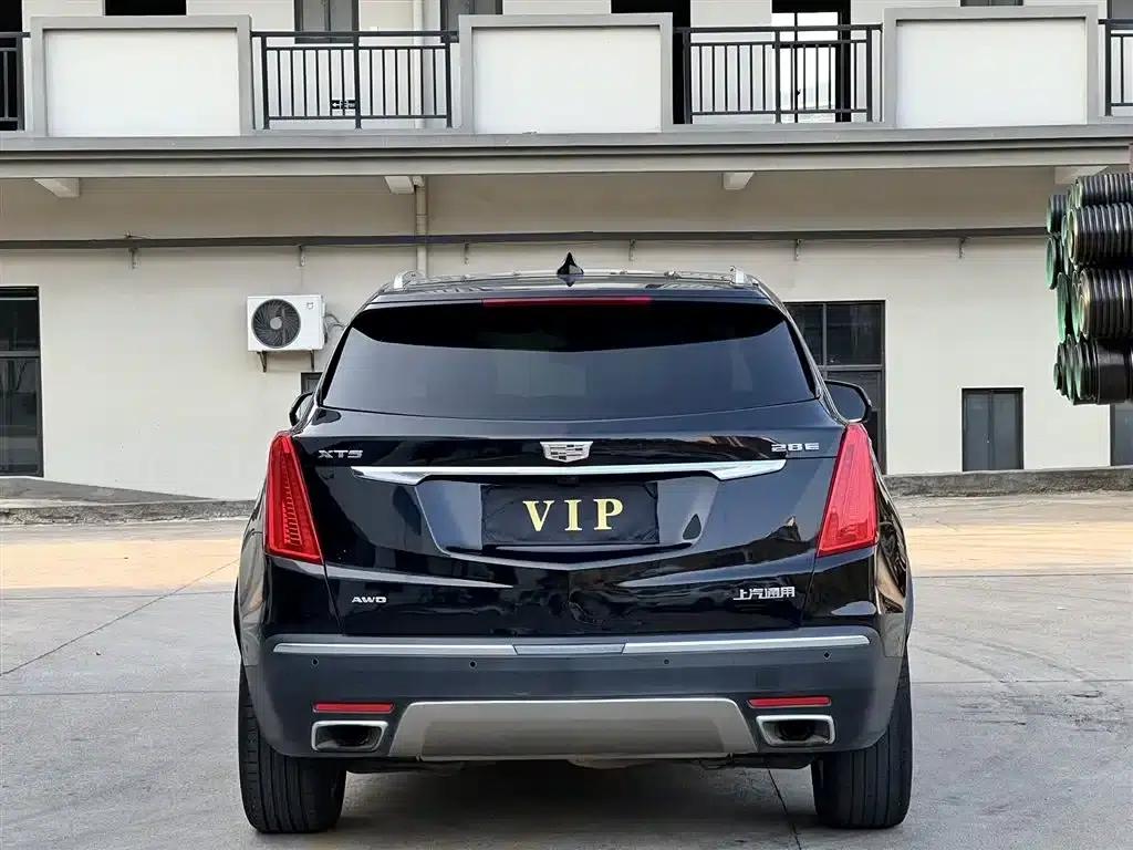 Cadillac XT5 2018 28E AWD Platinum Edition — миниатюра 5