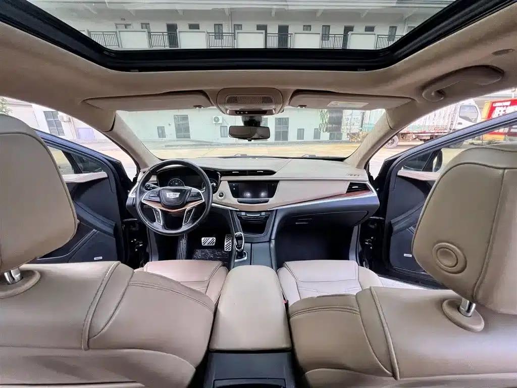 Cadillac XT5 2018 28E AWD Platinum Edition — миниатюра 7