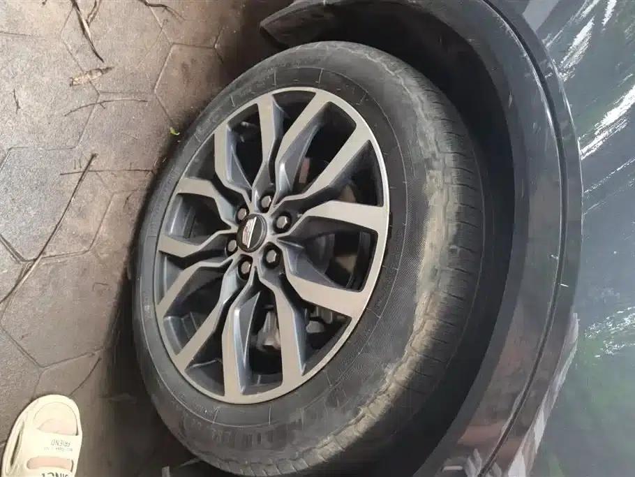 Cadillac XT5 2022 2.0T AWD Luxury (Hummingbird Edition) — миниатюра 6