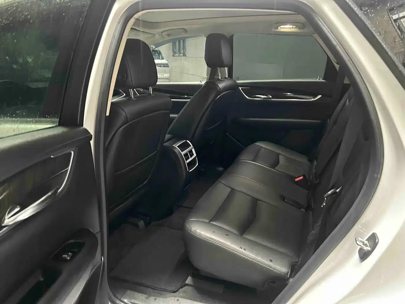 2016 Cadillac XT5 25T Luxury — миниатюра 5