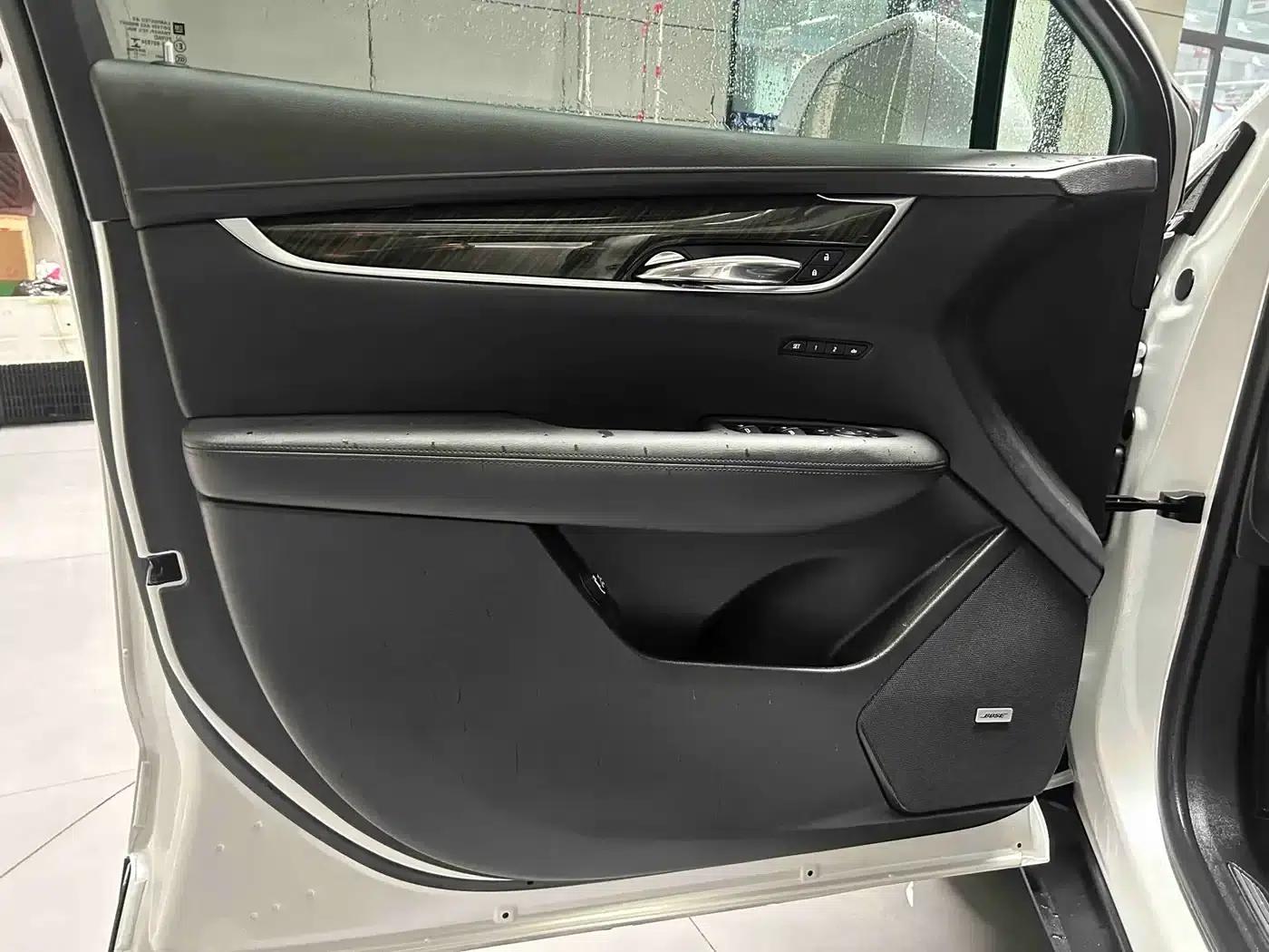 2016 Cadillac XT5 25T Luxury — миниатюра 9