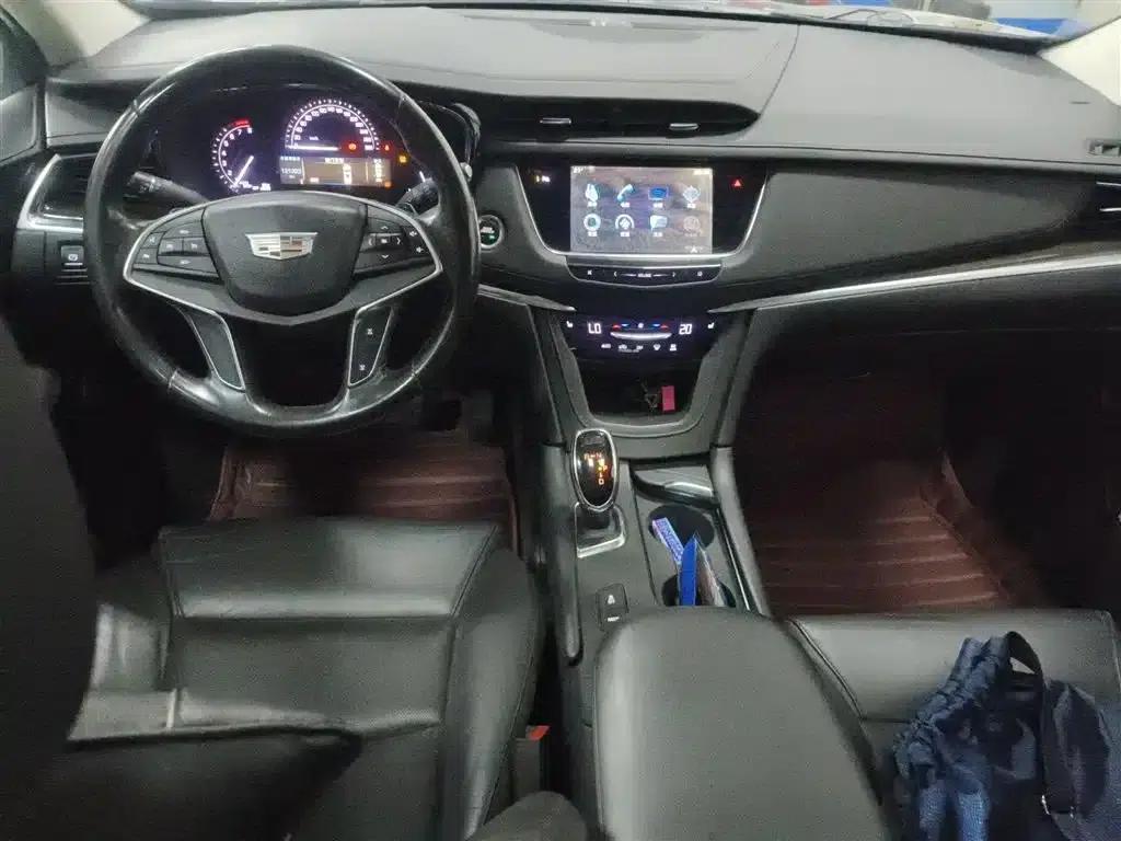 2016 Cadillac XT5 25T Luxury — миниатюра 13