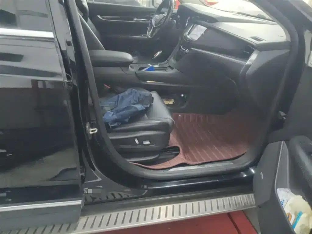 2016 Cadillac XT5 25T Luxury — миниатюра 20